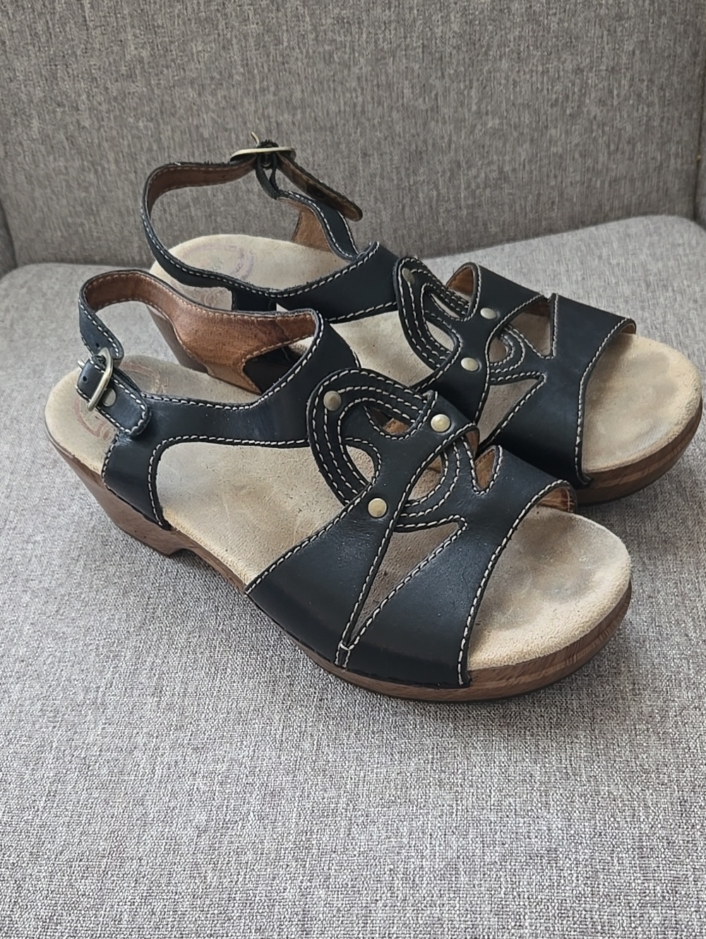 Dansko Women’s Black Leather Slingback Sandals - Comfortable Everyday Style